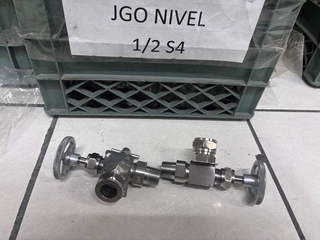 Juego de llaves de nivel 1/2 S4 frente a etiqueta de identificación
