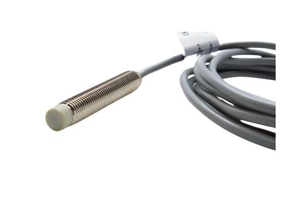 ZI83002LA SENSOR IND. 8X2MM 6-36VCD NO 2 HILOS SALIENTE 52mm LARGO