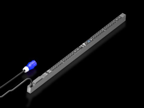 7979516 PDU metered plus
